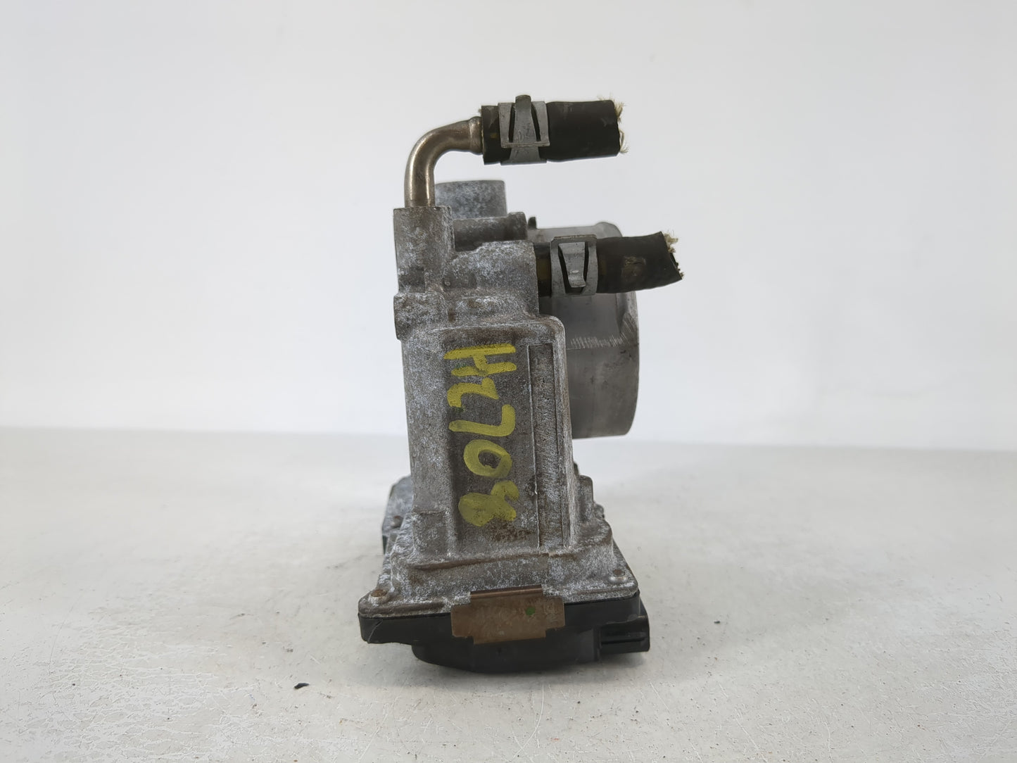 2013-2018 Nissan Altima Throttle Body P/N:3TA60-01 A Fits Fits 2013 2014 2015 2016 2017 2018 2019 2020 OEM Used Auto Parts - Oemusedautoparts1.com
