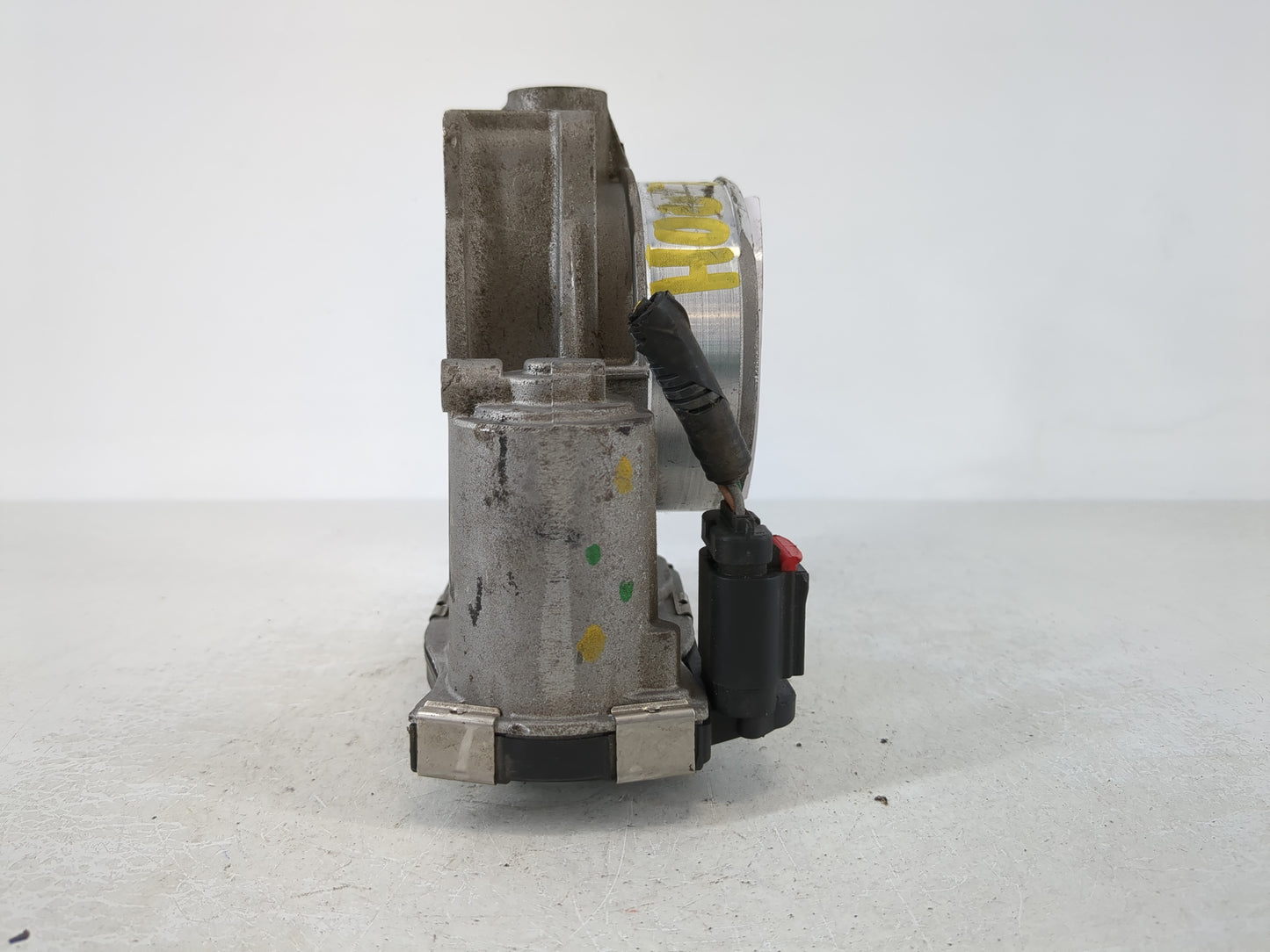 2017-2022 Chevrolet Traverse Throttle Body P/N:12632172BA Fits Fits 2012 2013 2014 2015 2016 2017 2018 2019 2020 2021 2022 OEM Used Auto Parts - Oemusedautoparts1.com