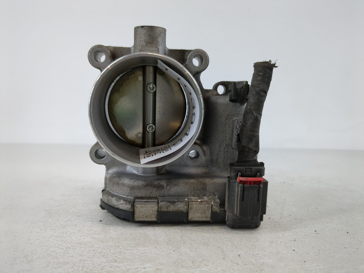2017-2019 Ford Escape Throttle Body P/N:DS7E-9F991-BB Fits Fits 2014 2015 2016 2017 2018 2019 2020 2021 2022 OEM Used Auto Parts - Oemusedautoparts1.com