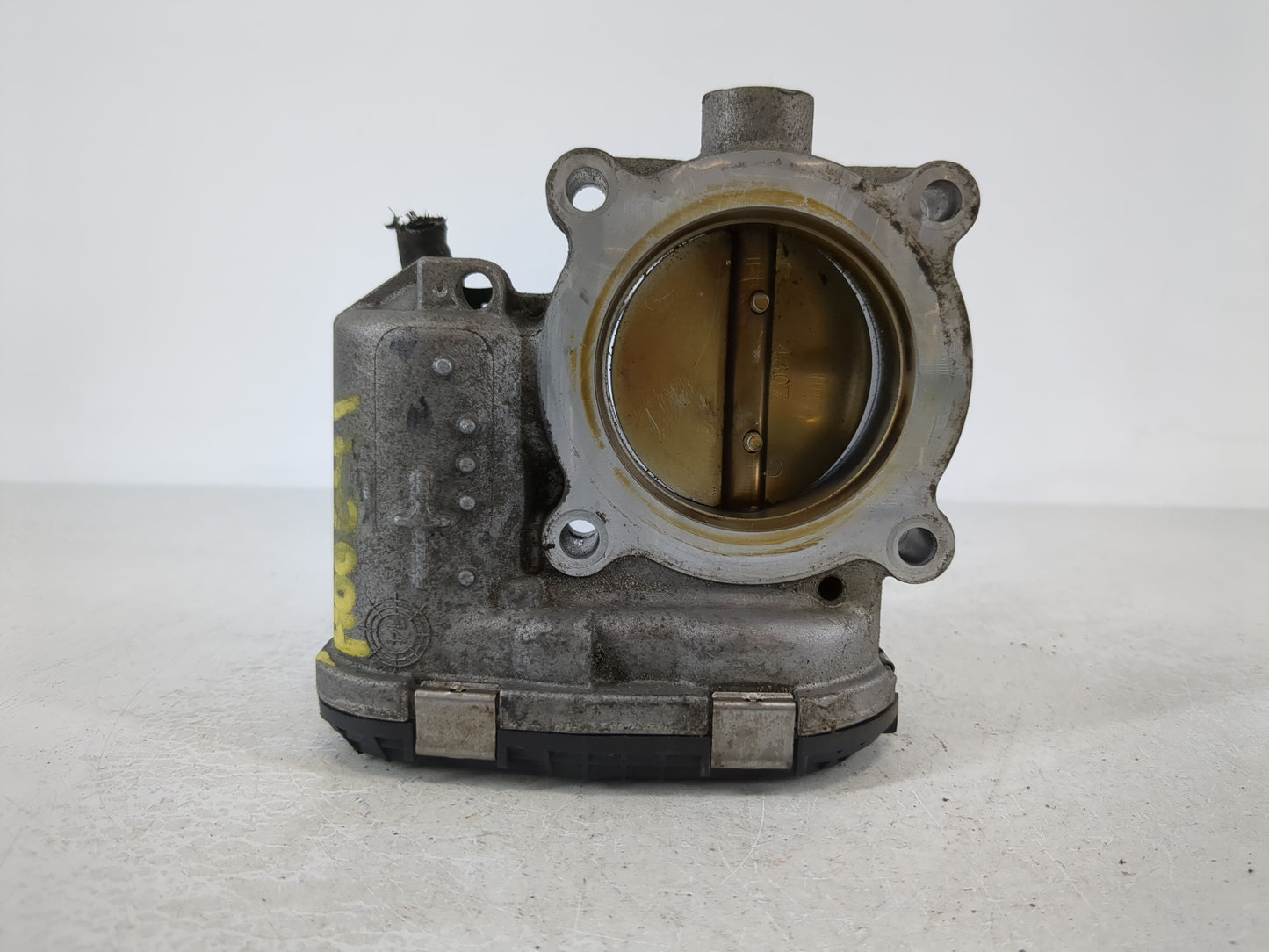 2017-2019 Ford Escape Throttle Body P/N:DS7E-9F991-BB Fits Fits 2014 2015 2016 2017 2018 2019 2020 2021 2022 OEM Used Auto Parts - Oemusedautoparts1.com