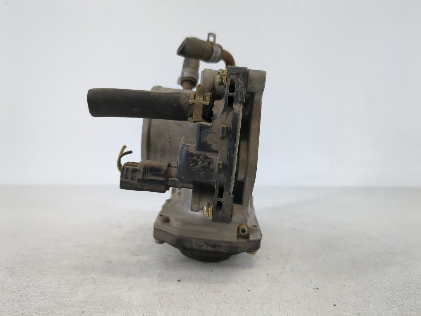 2006-2007 Honda Civic Throttle Body P/N:0530211 Fits Fits 2006 2007 OEM Used Auto Parts - Oemusedautoparts1.com