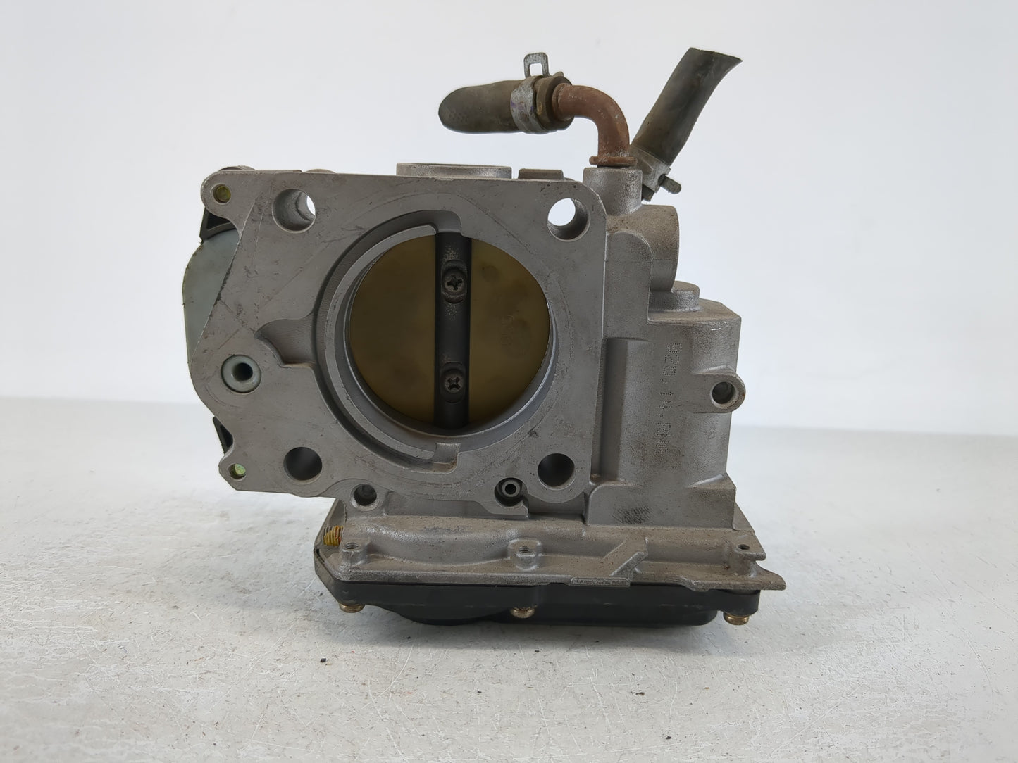 2006-2007 Honda Civic Throttle Body P/N:0530211 Fits Fits 2006 2007 OEM Used Auto Parts - Oemusedautoparts1.com