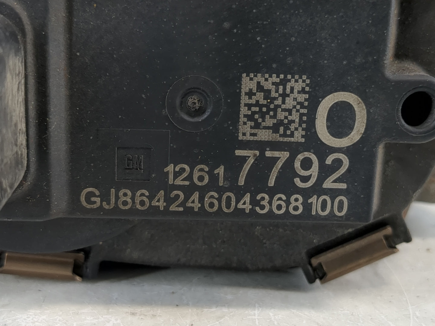 2014-2022 Chevrolet Silverado 1500 Throttle Body P/N:12617792 Fits Fits 2014 2015 2016 2017 2018 2019 2020 2021 2022 OEM Used Auto Parts - Oemusedautoparts1.com