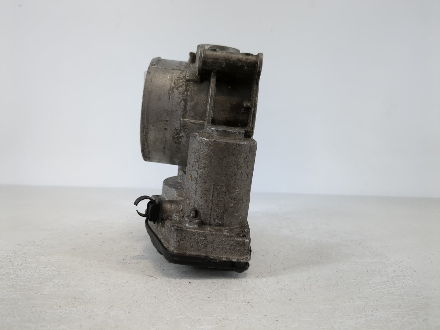 2015-2019 Ford Transit-250 Throttle Body P/N:AT4E-9F991-EL Fits Fits 2011 2012 2013 2014 2015 2016 2017 2018 2019 OEM Used Auto Parts - Oemusedautoparts1.com