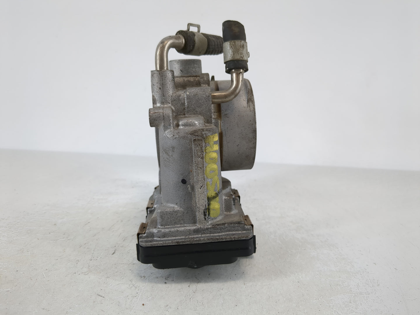 2020-2022 Nissan Sentra Throttle Body P/N:1F0900682 6LA60-01 A Fits Fits 2020 2021 2022 OEM Used Auto Parts - Oemusedautoparts1.com