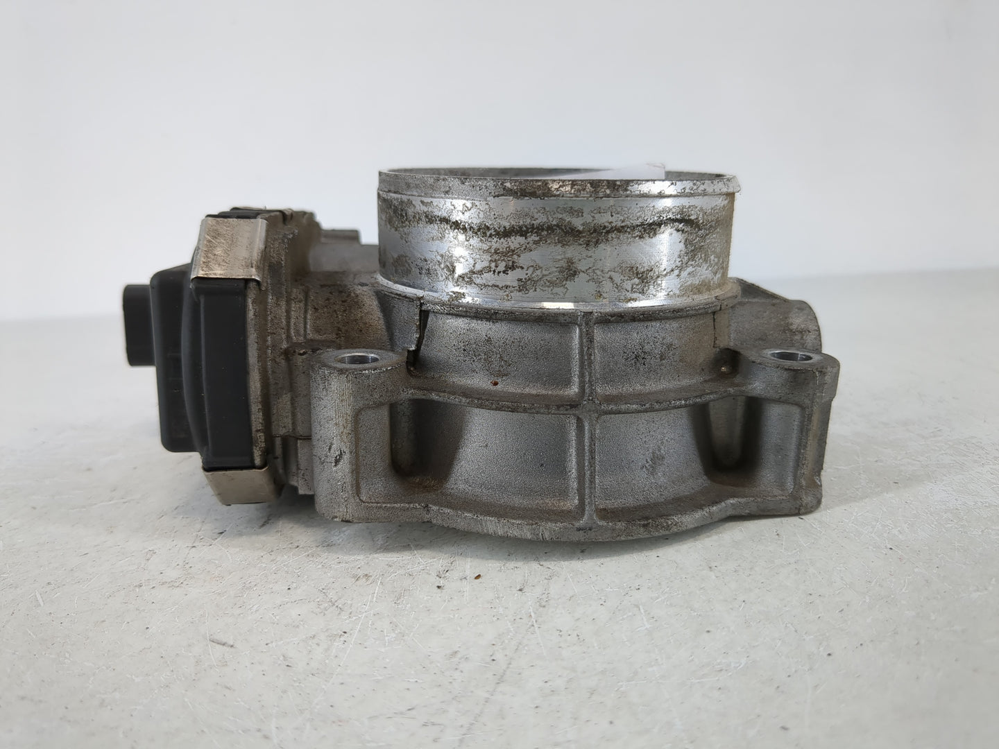2014-2022 Chevrolet Silverado 1500 Throttle Body P/N:12676296AA Fits Fits 2014 2015 2016 2017 2018 2019 2020 2021 2022 OEM Used Auto Parts - Oemusedautoparts1.com