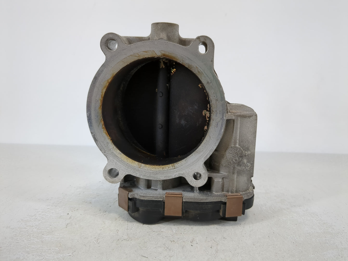 2006-2011 Cadillac Dts Throttle Body P/N:RME87-2A Fits Fits 2006 2007 2008 2009 2010 2011 OEM Used Auto Parts - Oemusedautoparts1.com