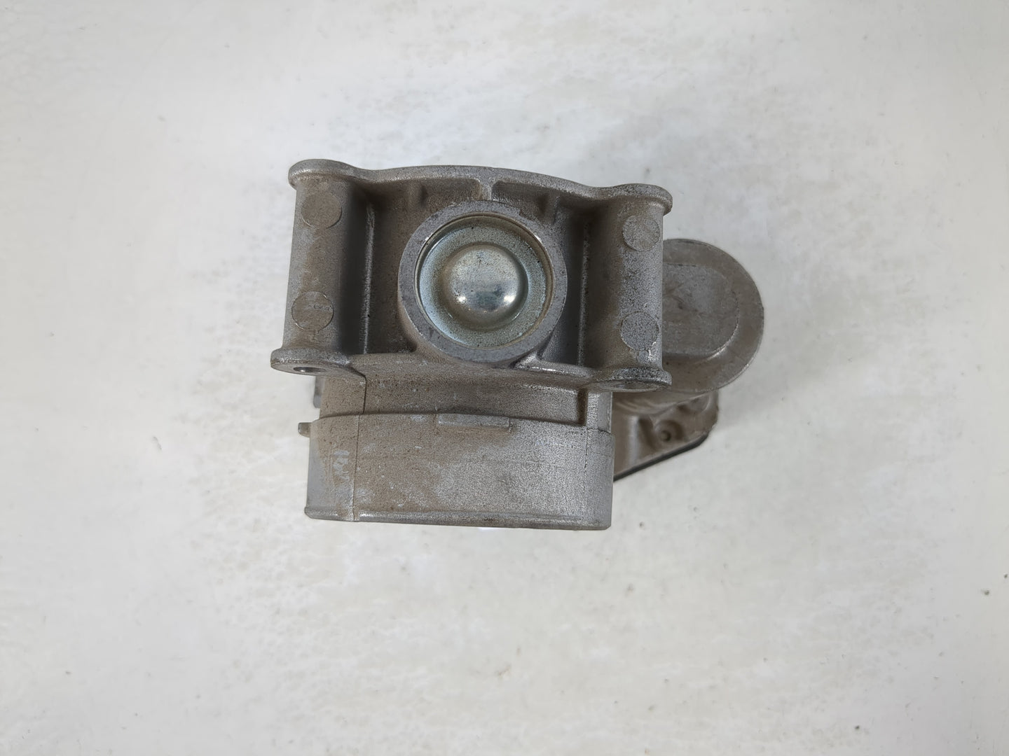 2014-2021 Ford Transit Throttle Body P/N:DS7E-9F991-AJ Fits Fits 2013 2014 2015 2016 2017 2018 2019 2020 2021 2022 OEM Used Auto Parts - Oemusedautoparts1.com