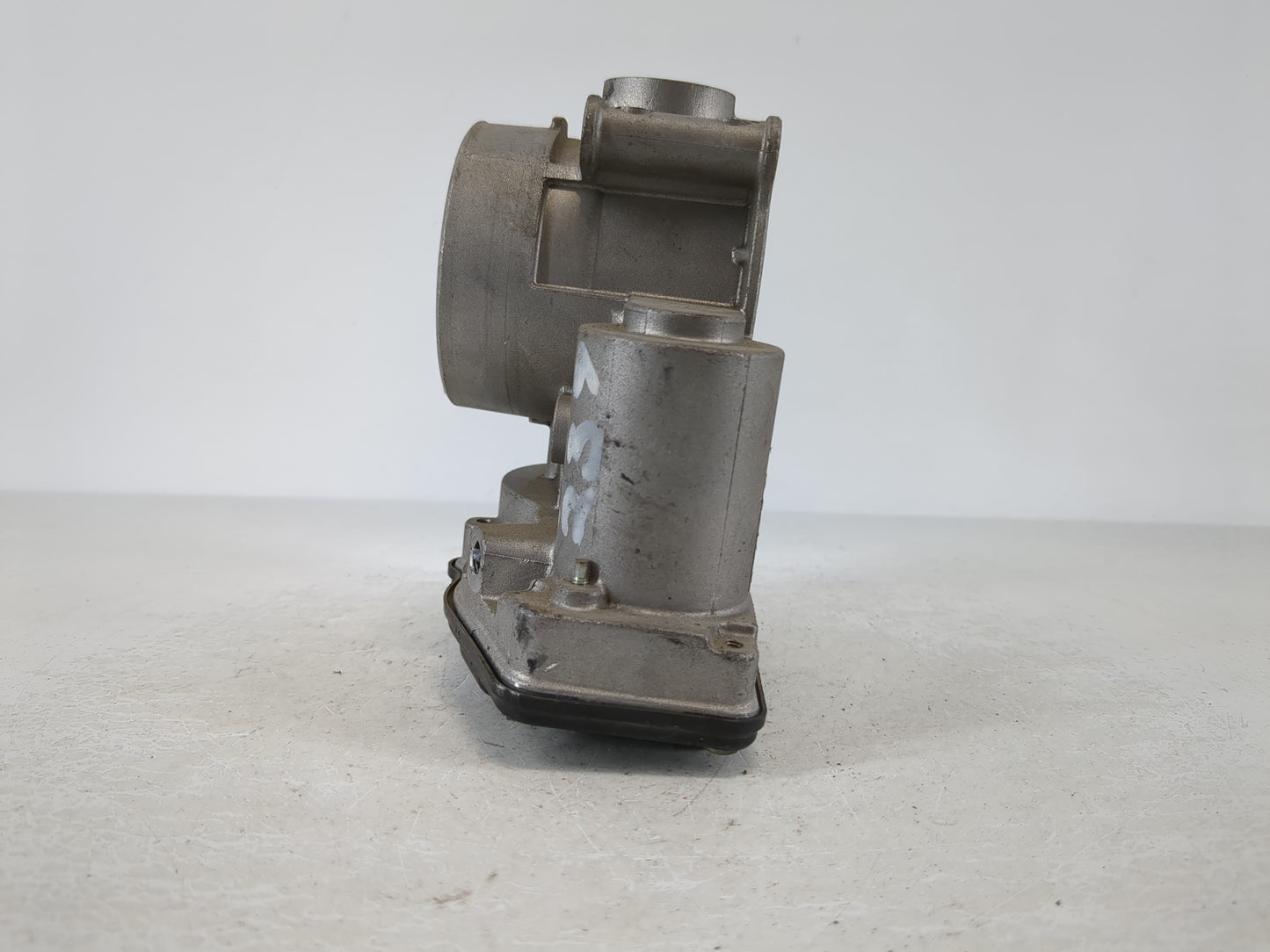 2014-2021 Ford Transit Throttle Body P/N:DS7E-9F991-AJ Fits Fits 2013 2014 2015 2016 2017 2018 2019 2020 2021 2022 OEM Used Auto Parts - Oemusedautoparts1.com