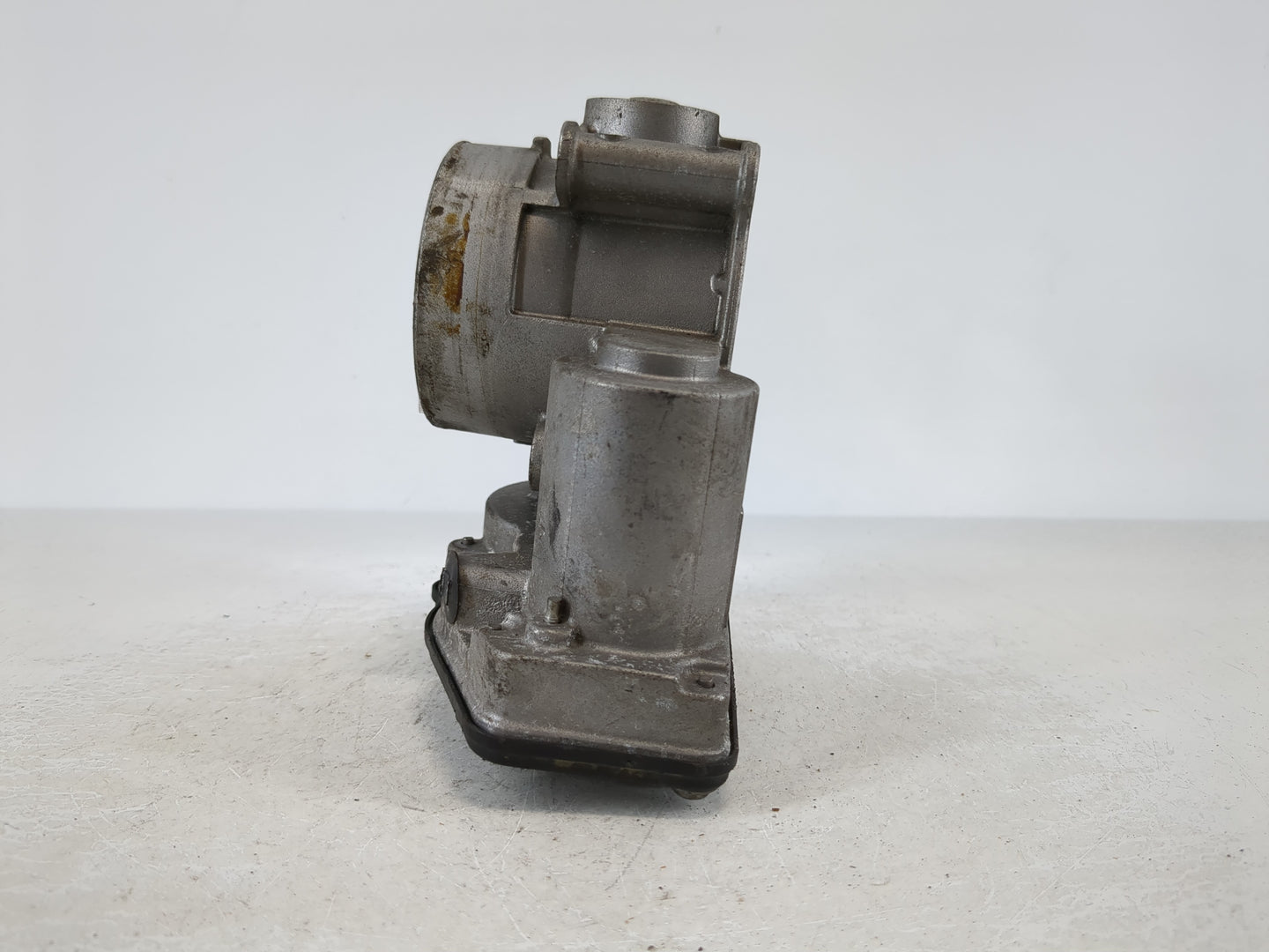 2014-2021 Ford Transit Connect Throttle Body P/N:DS7E-9F991-AF Fits Fits 2013 2014 2015 2016 2017 2018 2019 2020 2021 2022 OEM Used Auto Parts - Oemusedautoparts1.com