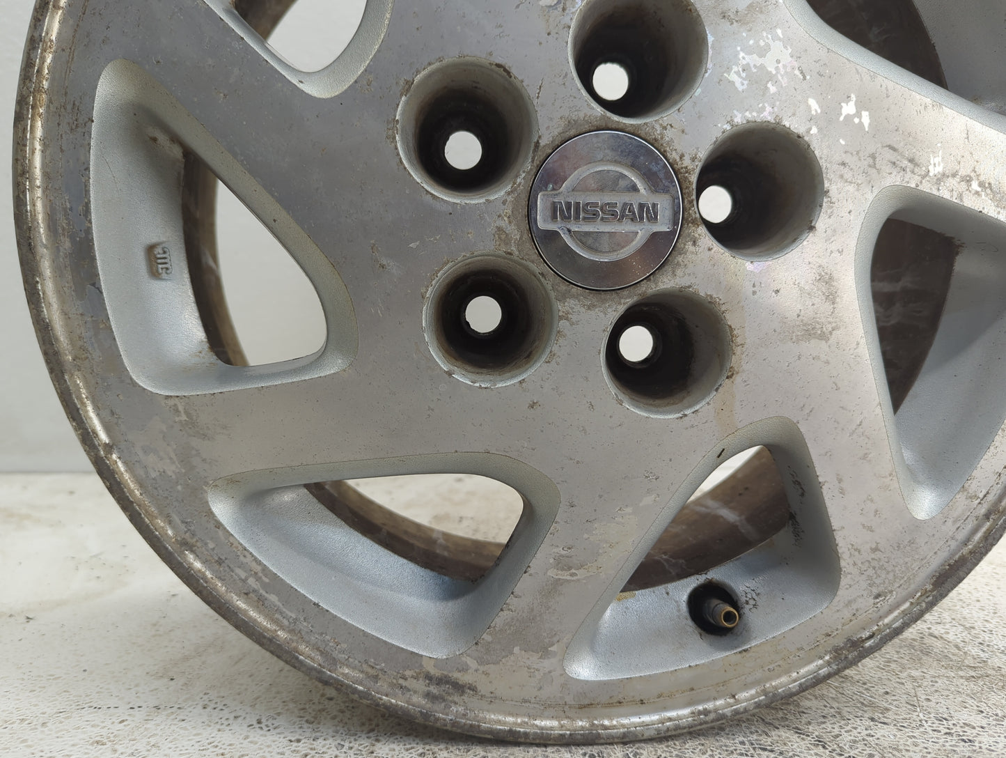 1995-1999 Nissan Maxima Oem Wheel Rim