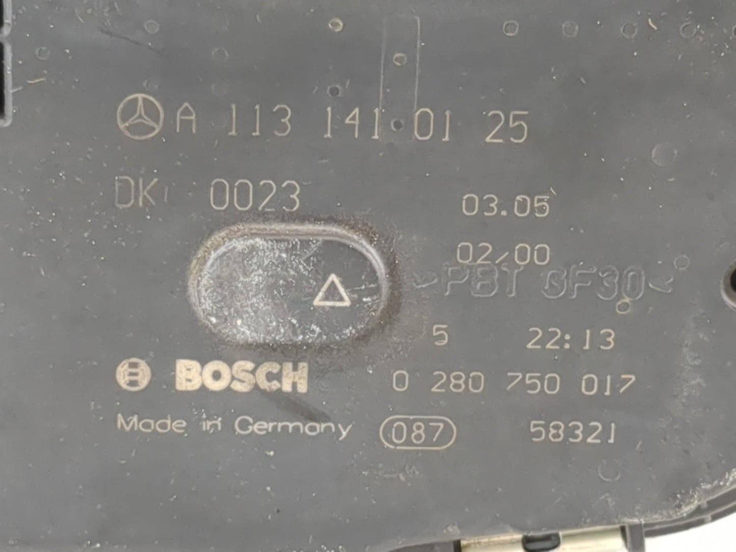 2001-2006 Mercedes-Benz S430 Throttle Body P/N:A 113 141 01 25 Fits Fits 2001 2002 2003 2004 2005 2006 2007 2008 2009 2010 2011 OEM Used Auto Parts - Oemusedautoparts1.com