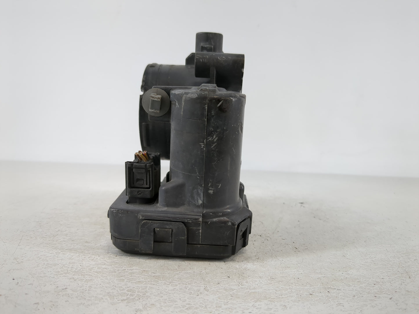 2008 Dodge Ram 1500 Throttle Body P/N:0486166 Fits Fits 2007 2009 2010 2011 2012 OEM Used Auto Parts