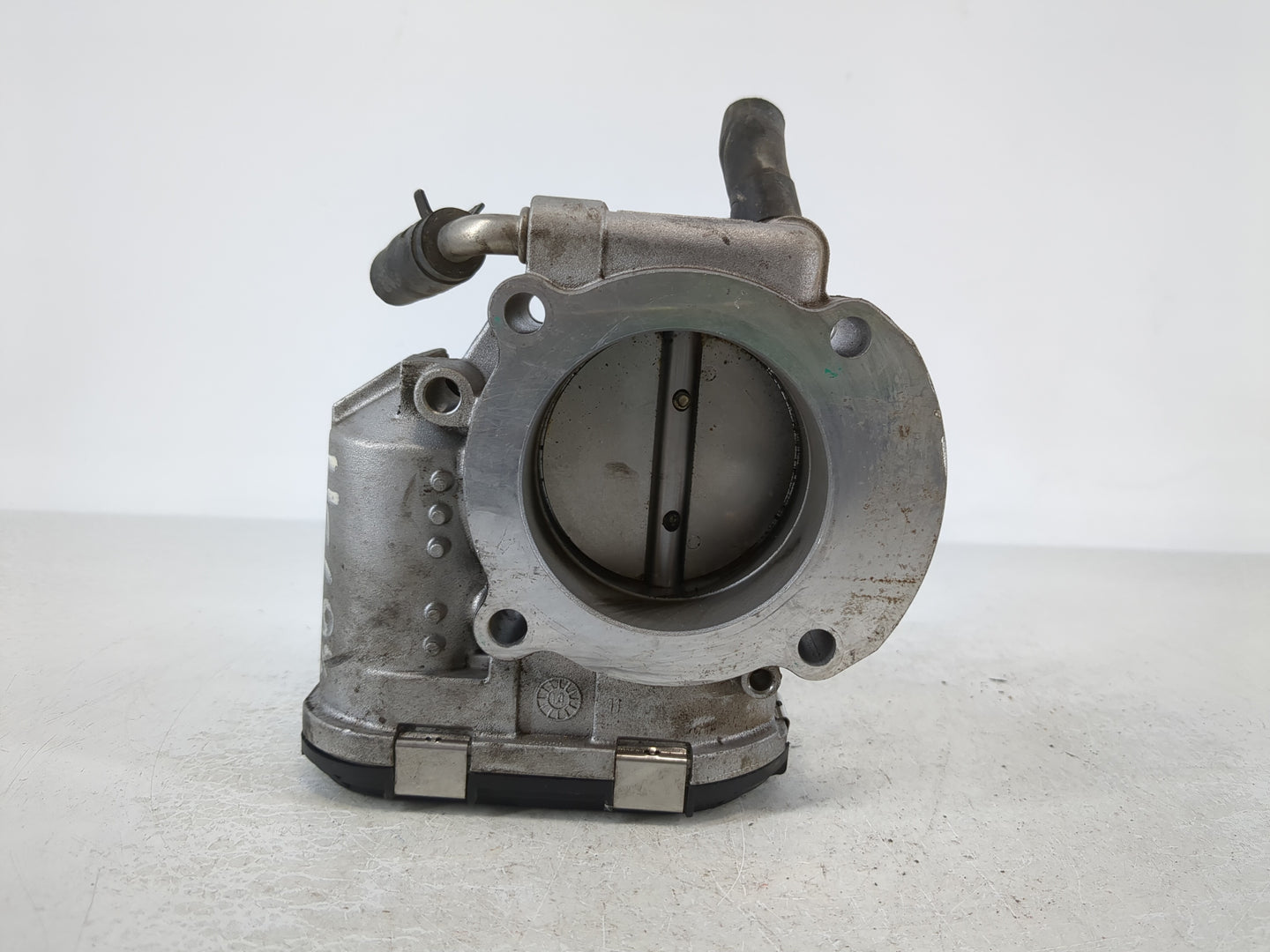 2011-2016 Kia Optima Throttle Body P/N:35100-2G800 Fits Fits 2011 2012 2013 2014 2015 2016 OEM Used Auto Parts - Oemusedautoparts1.com