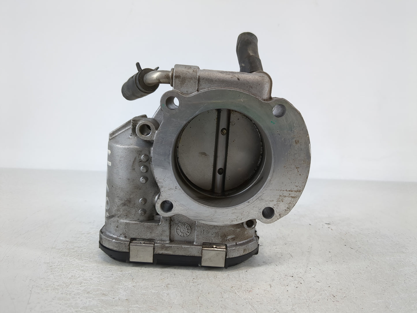 2011-2016 Kia Optima Throttle Body P/N:35100-2G800 Fits Fits 2011 2012 2013 2014 2015 2016 OEM Used Auto Parts - Oemusedautoparts1.com