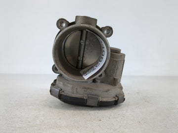 2015-2017 Ford Mustang Throttle Body P/N:H1429A-03 GB8F 9F991 BC Fits Fits 2015 2016 2017 2018 2019 2020 OEM Used Auto Parts - Oemusedautoparts1.com