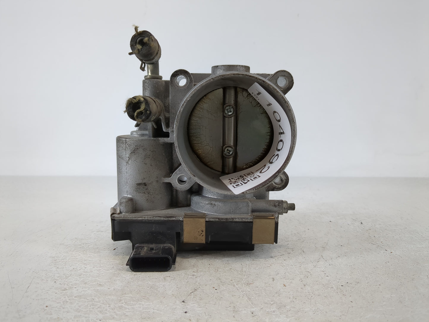 2016-2020 Infiniti Q50 Throttle Body P/N:RME60-52 Fits Fits 2016 2017 2018 2019 2020 OEM Used Auto Parts