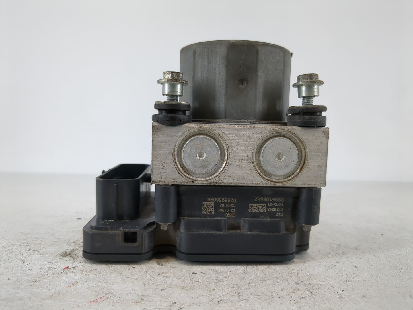 2013-2015 Nissan Altima ABS Pump Control Module Replacement P/N:47660 3TA0C Fits Fits 2013 2014 2015 OEM Used Auto Parts - Oemusedautoparts1.com