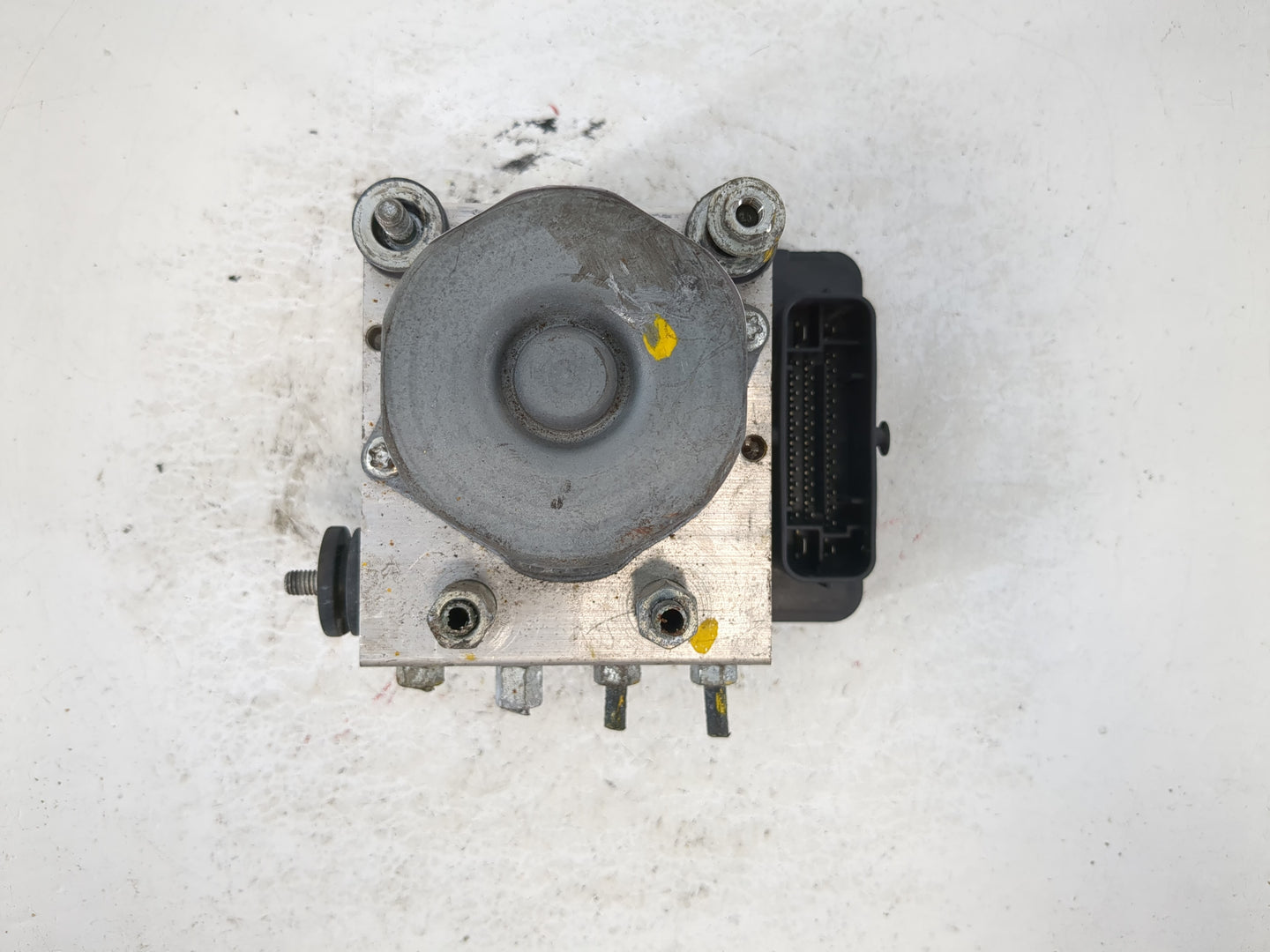 2016-2018 Nissan Sentra ABS Pump Control Module Replacement P/N:47660 4FU0C Fits Fits 2016 2017 2018 OEM Used Auto Parts - Oemusedautoparts1.com