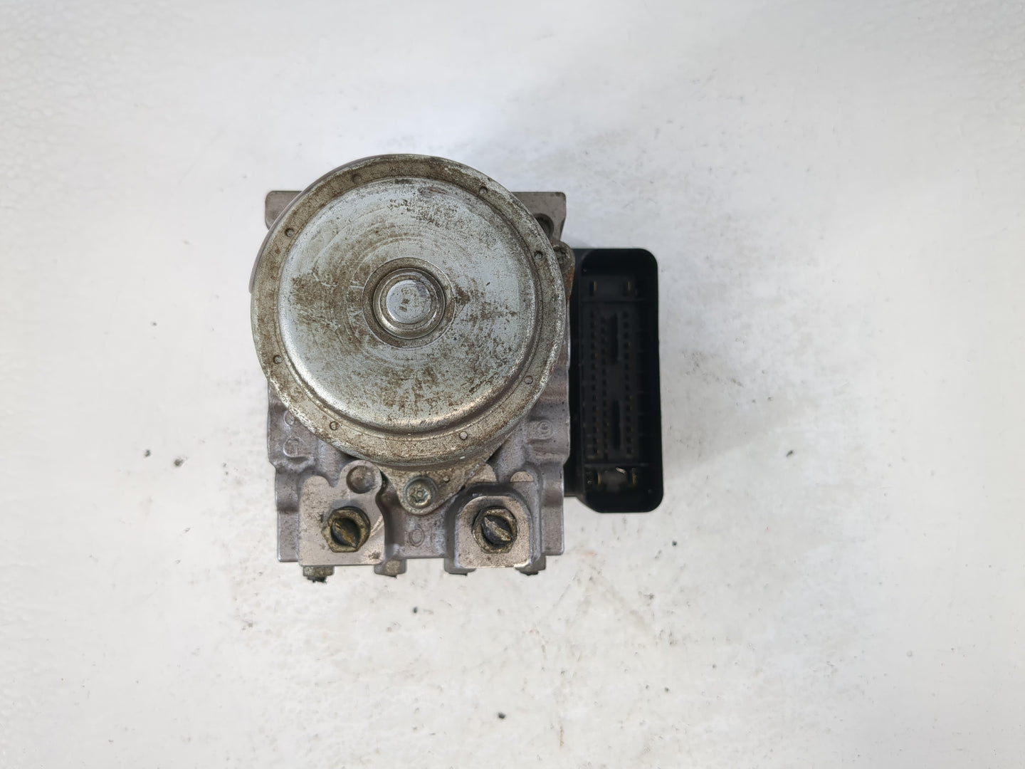 2005-2006 Acura Tl ABS Pump Control Module Replacement P/N:6L15-2091 Fits Fits 2005 2006 OEM Used Auto Parts - Oemusedautoparts1.com
