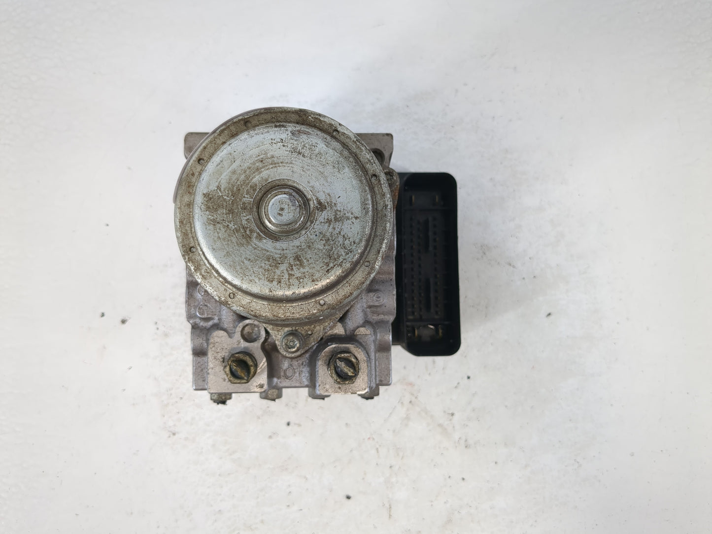 2005-2006 Acura Tl ABS Pump Control Module Replacement P/N:6L15-2091 Fits Fits 2005 2006 OEM Used Auto Parts - Oemusedautoparts1.com