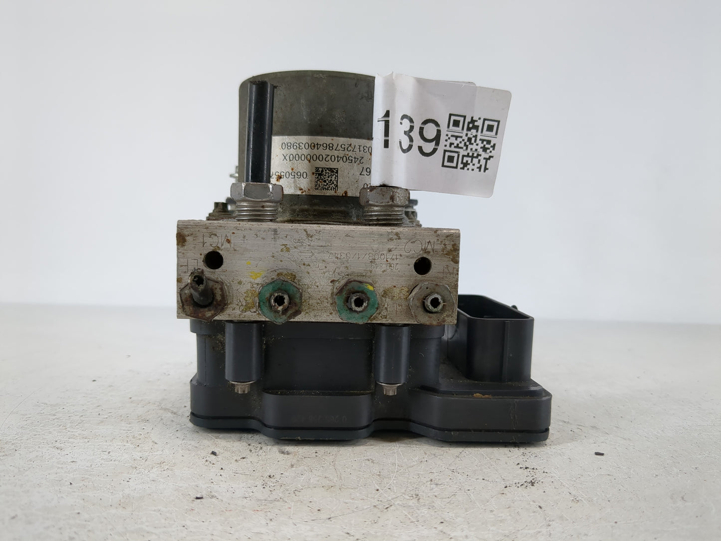 2018 Chevrolet Malibu ABS Pump Control Module Replacement P/N:84205167 84325538 Fits OEM Used Auto Parts - Oemusedautoparts1.com