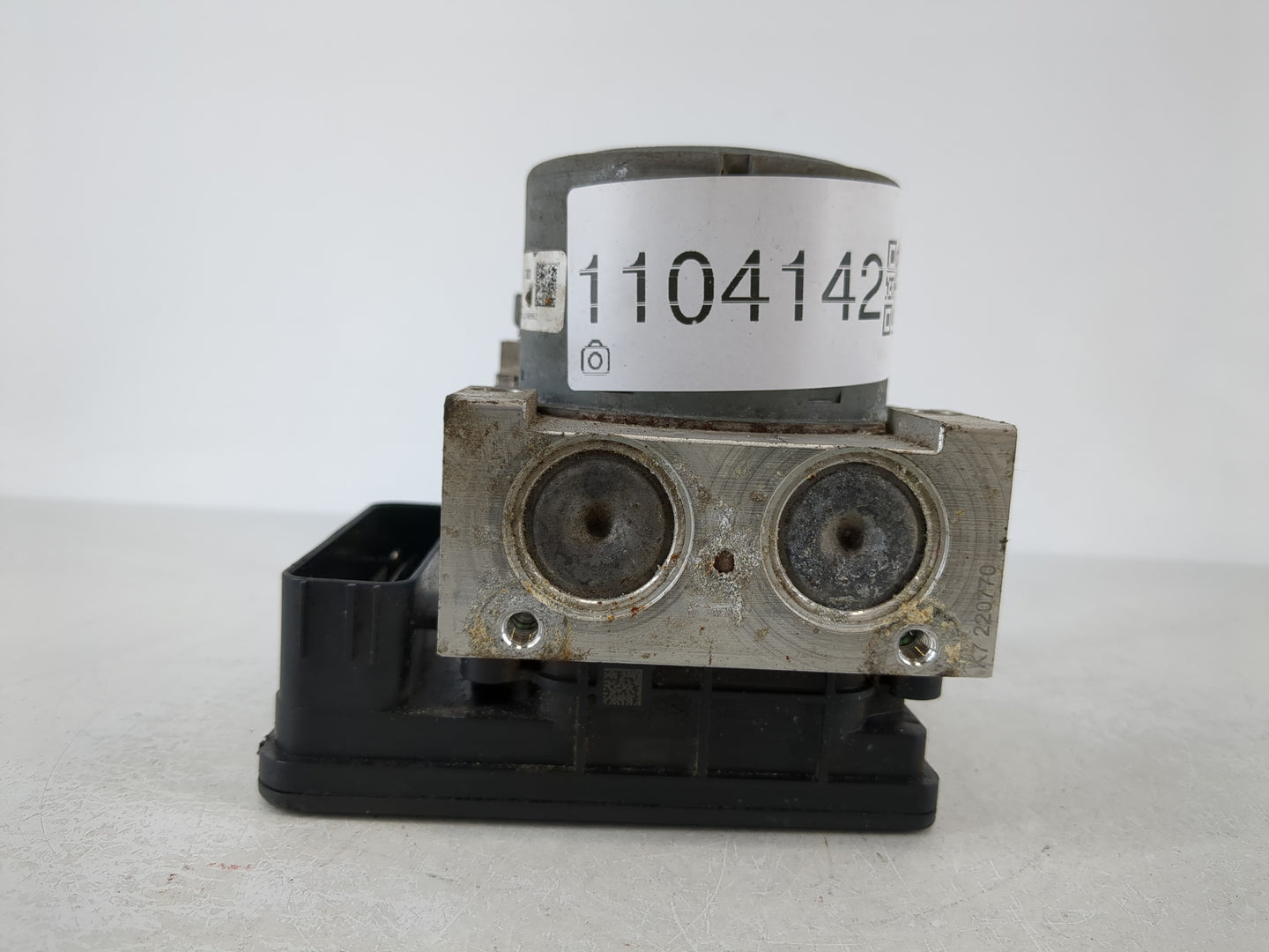 2017 Ford Explorer ABS Pump Control Module Replacement P/N:HB53-2C405-AC Fits OEM Used Auto Parts - Oemusedautoparts1.com