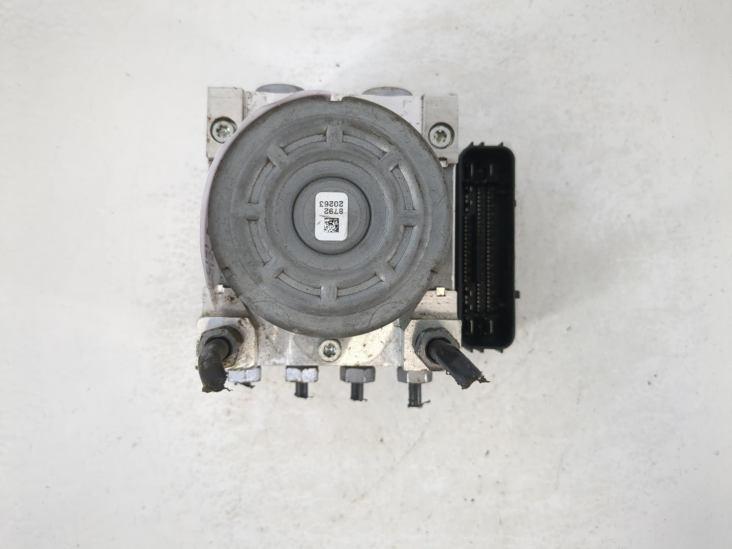 2017-2018 Ford Fusion ABS Pump Control Module Replacement P/N:HG9C-2B373-BG Fits Fits 2017 2018 OEM Used Auto Parts - Oemusedautoparts1.com