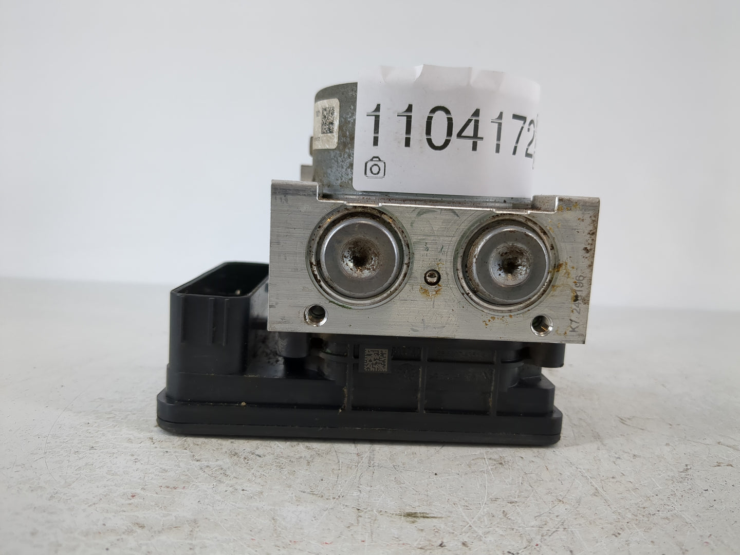2017-2018 Ford Fusion ABS Pump Control Module Replacement P/N:HG9C-2B373-BG HG9C-2B373-BH Fits Fits 2017 2018 OEM Used Auto Parts - Oemusedautoparts1.com