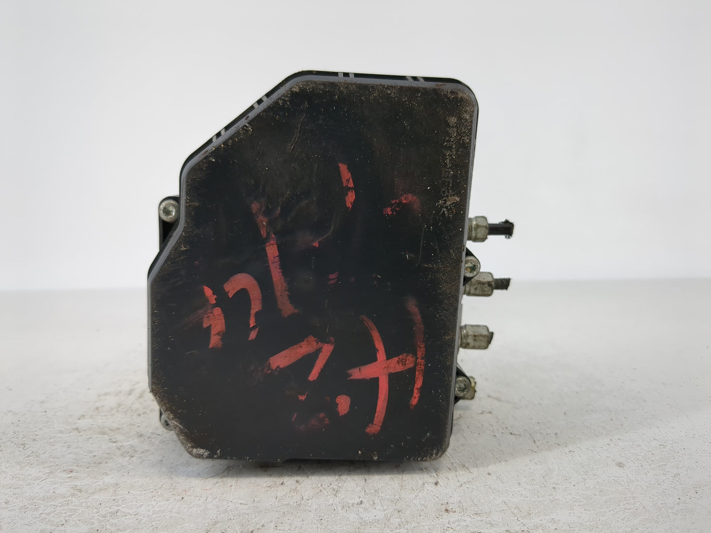 2016-2017 Infiniti Q50 ABS Pump Control Module Replacement P/N:133000-0800 47660 4GK0A Fits Fits 2016 2017 OEM Used Auto Parts