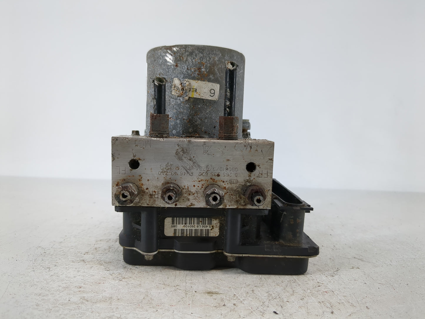 2010-2012 Mazda Cx-7 ABS Pump Control Module Replacement P/N:0 265 235 622 EH46 48 7A0 Fits Fits 2010 2011 2012 OEM Used Auto Parts - Oemusedautoparts1.com