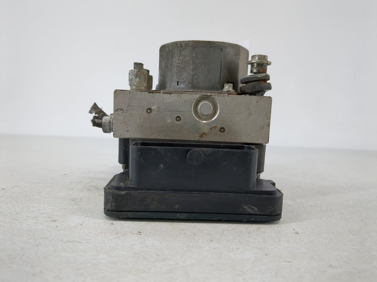2015 Nissan Sentra ABS Pump Control Module Replacement P/N:151023/3/2569 269 661, 47660 9A80A Fits OEM Used Auto Parts - Oemusedautoparts1.com