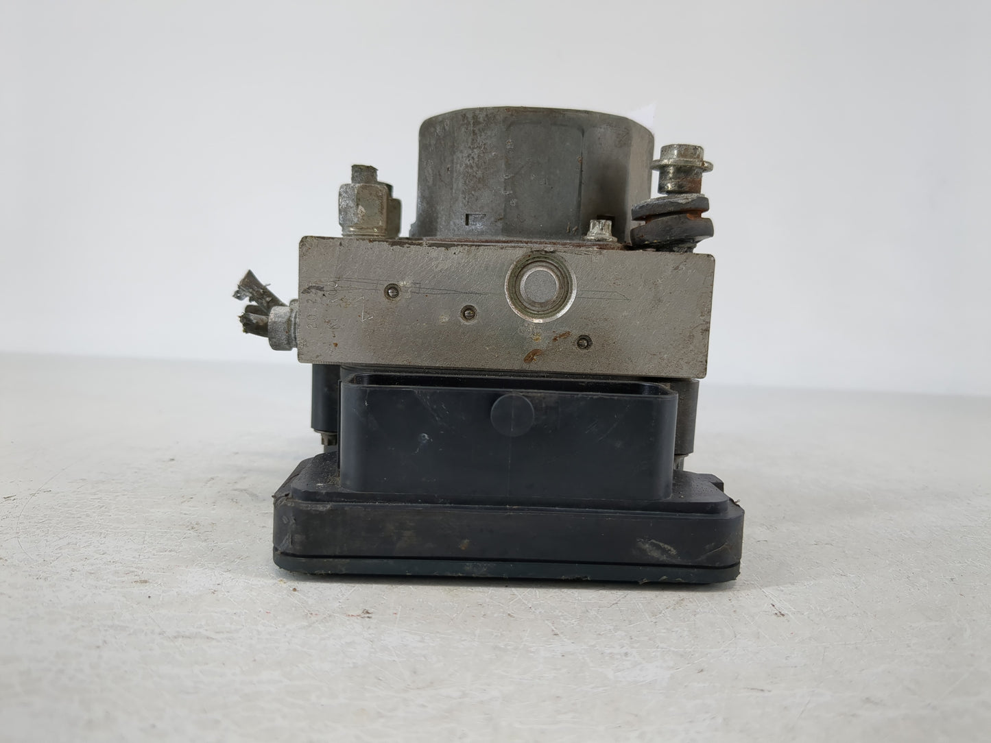 2015 Nissan Sentra ABS Pump Control Module Replacement P/N:151023/3/2569 269 661, 47660 9A80A Fits OEM Used Auto Parts - Oemusedautoparts1.com