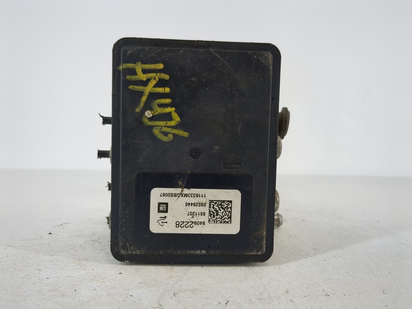 2017-2020 Chevrolet Impala ABS Pump Control Module Replacement P/N:84092226 Fits Fits 2017 2018 2019 2020 OEM Used Auto Parts - Oemusedautoparts1.com