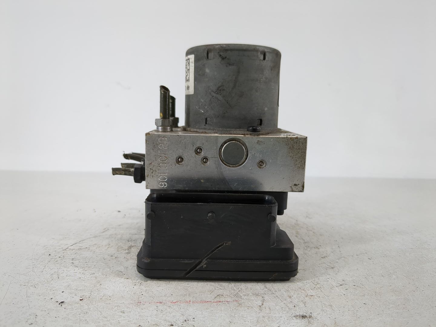 2014 Hyundai Genesis ABS Pump Control Module Replacement P/N:58920-2M860 Fits OEM Used Auto Parts - Oemusedautoparts1.com