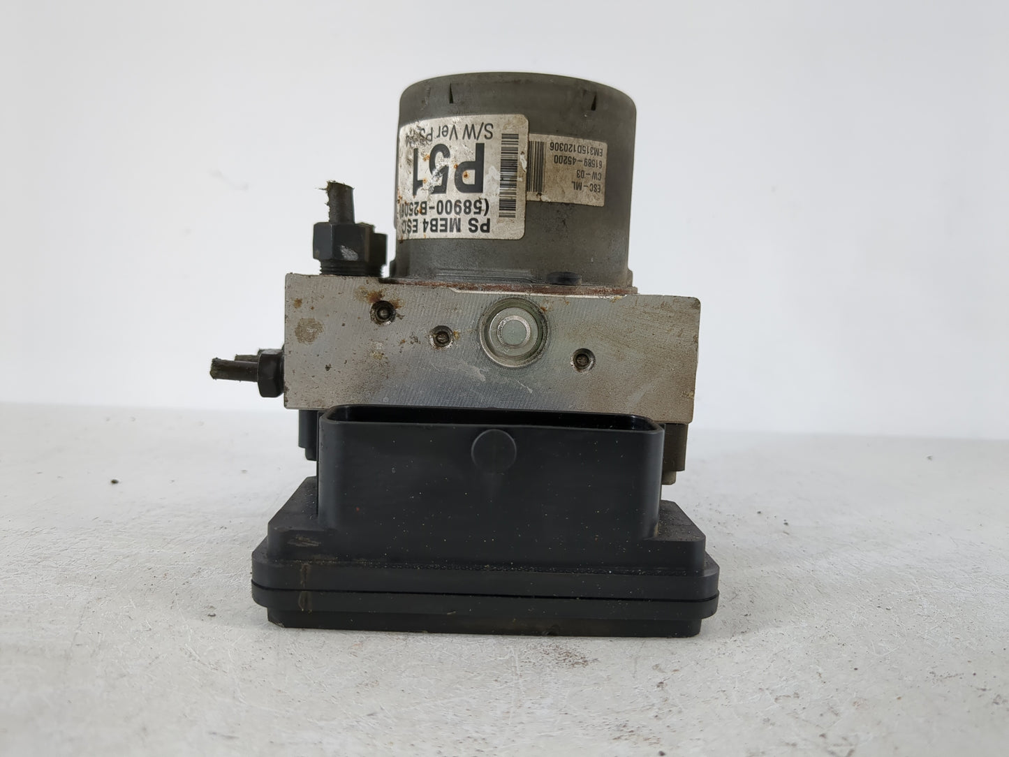 2014-2015 Kia Soul ABS Pump Control Module Replacement P/N:58920-B2506 Fits Fits 2014 2015 OEM Used Auto Parts - Oemusedautoparts1.com