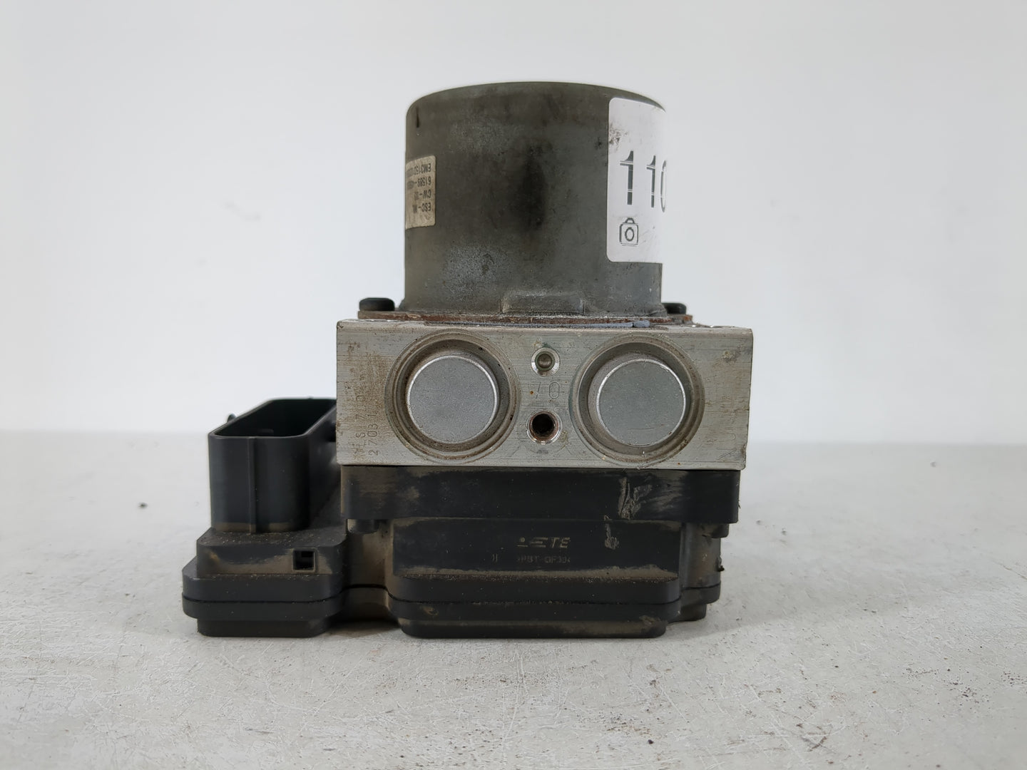 2014-2015 Kia Soul ABS Pump Control Module Replacement P/N:58920-B2506 Fits Fits 2014 2015 OEM Used Auto Parts - Oemusedautoparts1.com