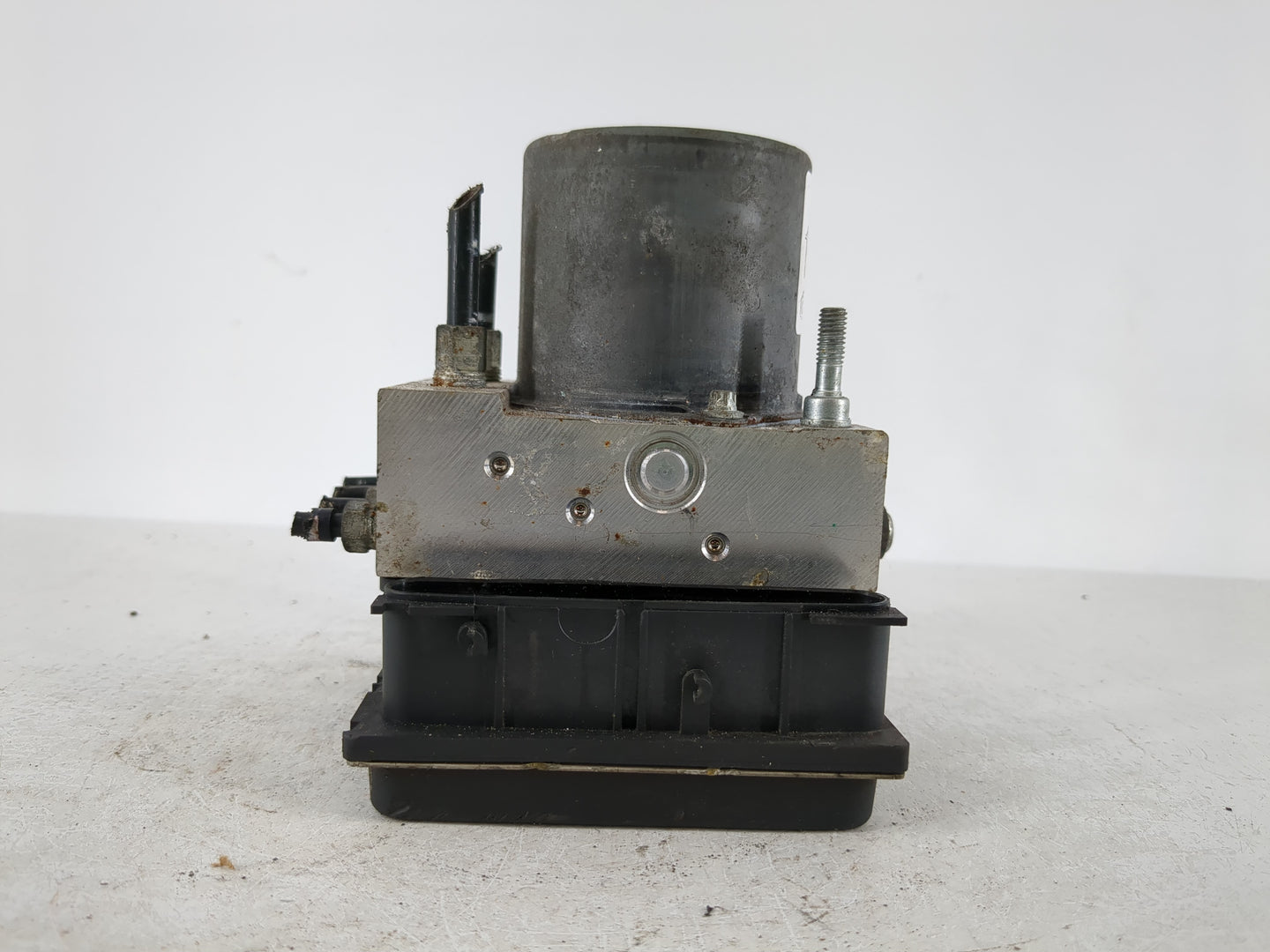 2013 Mazda Miata ABS Pump Control Module Replacement P/N:NH44 43 7A0 Fits Fits 2006 2007 2008 2009 2010 2011 2012 2014 2015 OEM Used Auto Parts - Oemusedautoparts1.com