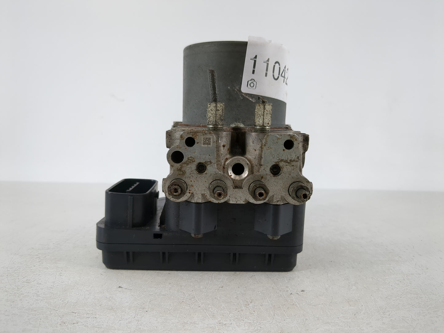 2009-2010 Mazda 6 ABS Pump Control Module Replacement P/N:133800-9360 GS4F-437A0 Fits Fits 2009 2010 OEM Used Auto Parts