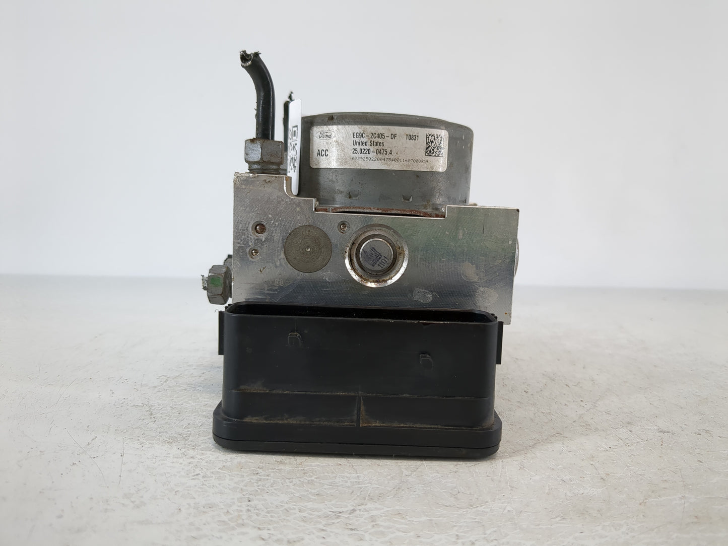 2015-2016 Ford Fusion ABS Pump Control Module Replacement P/N:EG9C-2C405-DF Fits Fits 2015 2016 OEM Used Auto Parts