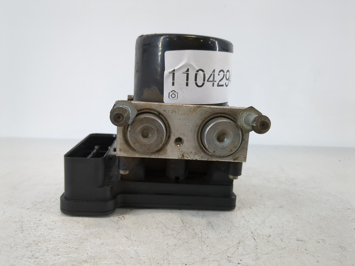 2010 Chrysler Sebring ABS Pump Control Module Replacement P/N:P68050120AA 5264750 Fits OEM Used Auto Parts