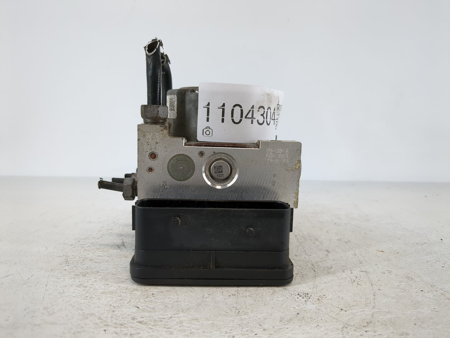 2016-2018 Lincoln Mkx ABS Pump Control Module Replacement P/N:F2GC-2C405-AG Fits Fits 2015 2016 2017 2018 OEM Used Auto Parts - Oemusedautoparts1.com