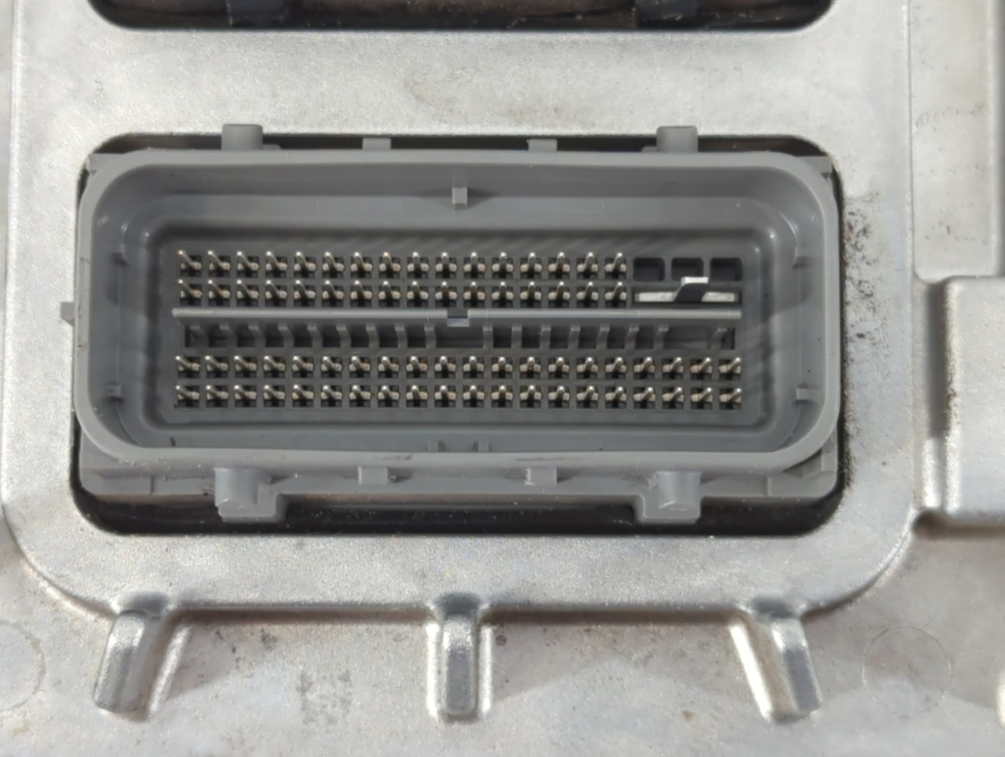 2018-2022 Chevrolet Traverse PCM Engine Control Computer ECU ECM PCU OEM P/N:12726394 Fits Fits 2016 2017 2018 2019 2020 2021 2022 OEM Used Auto Parts