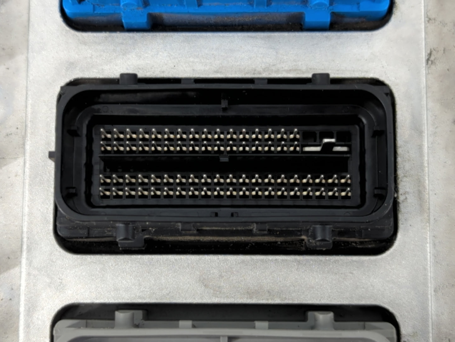 2018-2022 Chevrolet Traverse PCM Engine Control Computer ECU ECM PCU OEM P/N:12726394 Fits Fits 2016 2017 2018 2019 2020 2021 2022 OEM Used Auto Parts