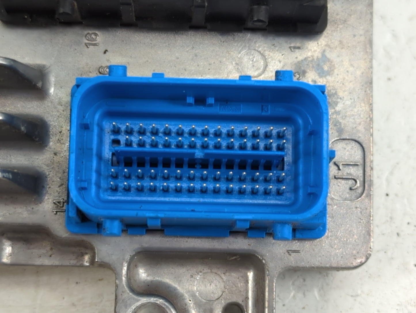 2012-2016 Chevrolet Sonic PCM Engine Control Computer ECU ECM PCU OEM P/N:12662593 Fits Fits 2011 2012 2013 2014 2015 2016 OEM Used Auto Parts