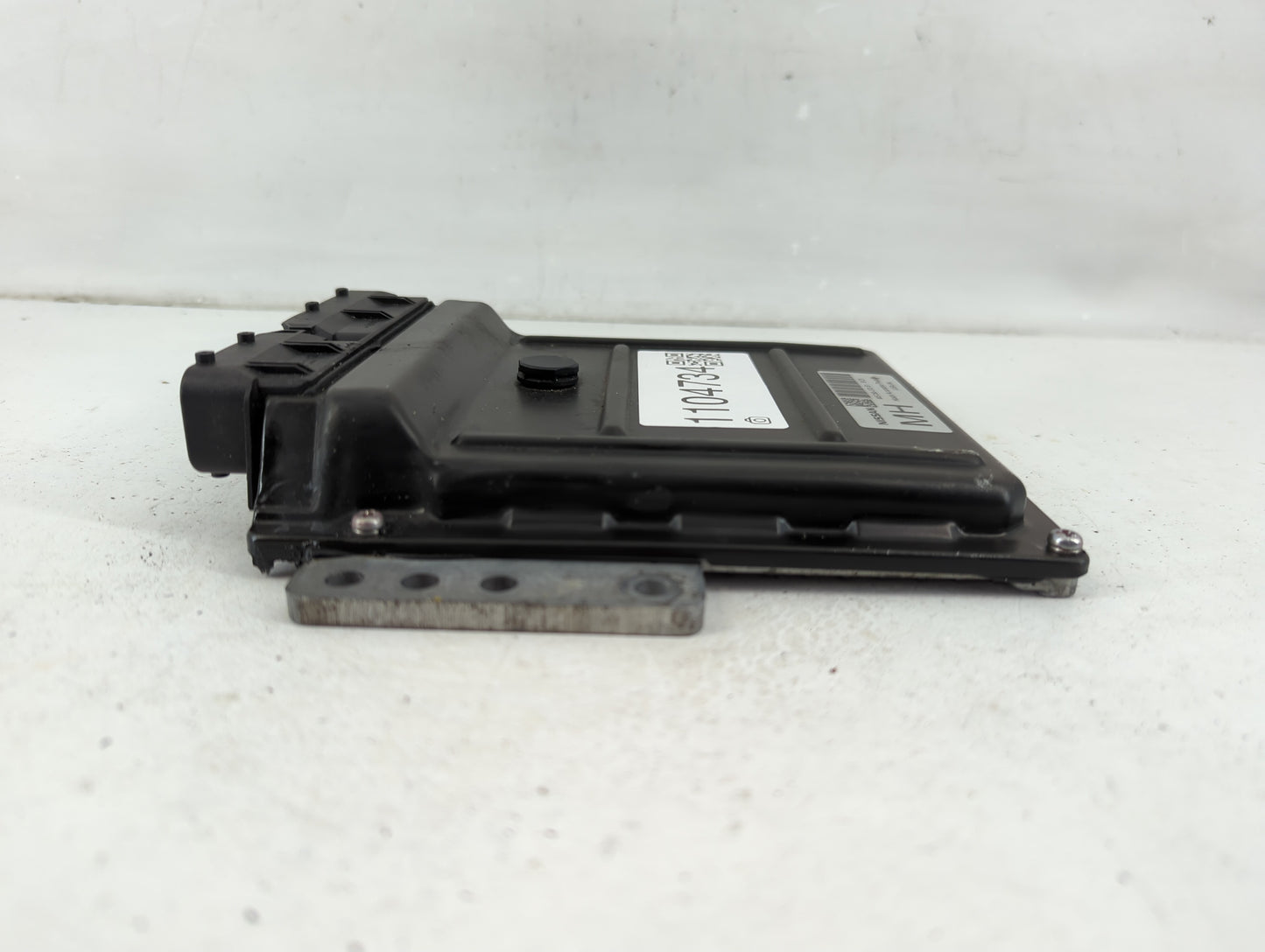 2006 Nissan Frontier PCM Engine Control Computer ECU ECM PCU OEM P/N:MEC80-350 B1 Fits OEM Used Auto Parts - Oemusedautoparts1.com