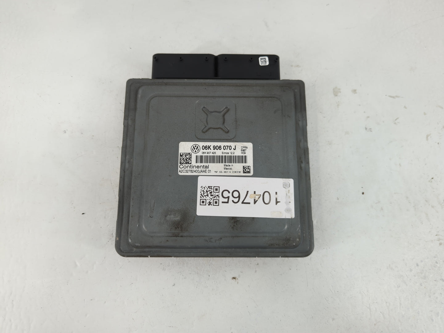 2014 Volkswagen Passat PCM Engine Control Computer ECU ECM PCU OEM P/N:06K 906 070 J Fits OEM Used Auto Parts - Oemusedautoparts1.com