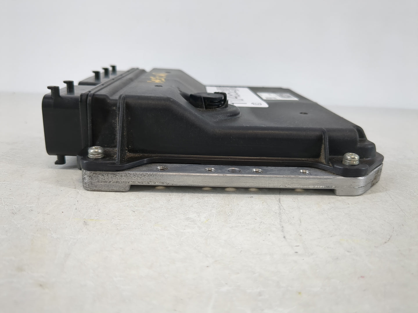 2010 Toyota Prius PCM Engine Control Computer ECU ECM PCU OEM P/N:89661-47262 Fits OEM Used Auto Parts - Oemusedautoparts1.com