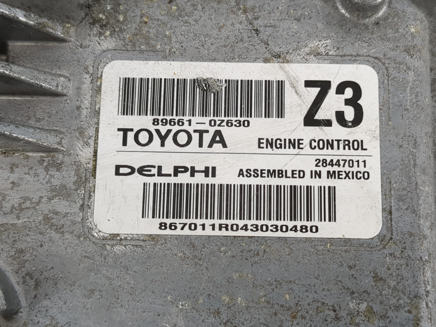 2015-2016 Toyota Corolla PCM Engine Control Computer ECU ECM PCU OEM P/N:89661-0Z630 89661-0Z620 Fits Fits 2015 2016 OEM Used Auto Parts - Oemusedautoparts1.com
