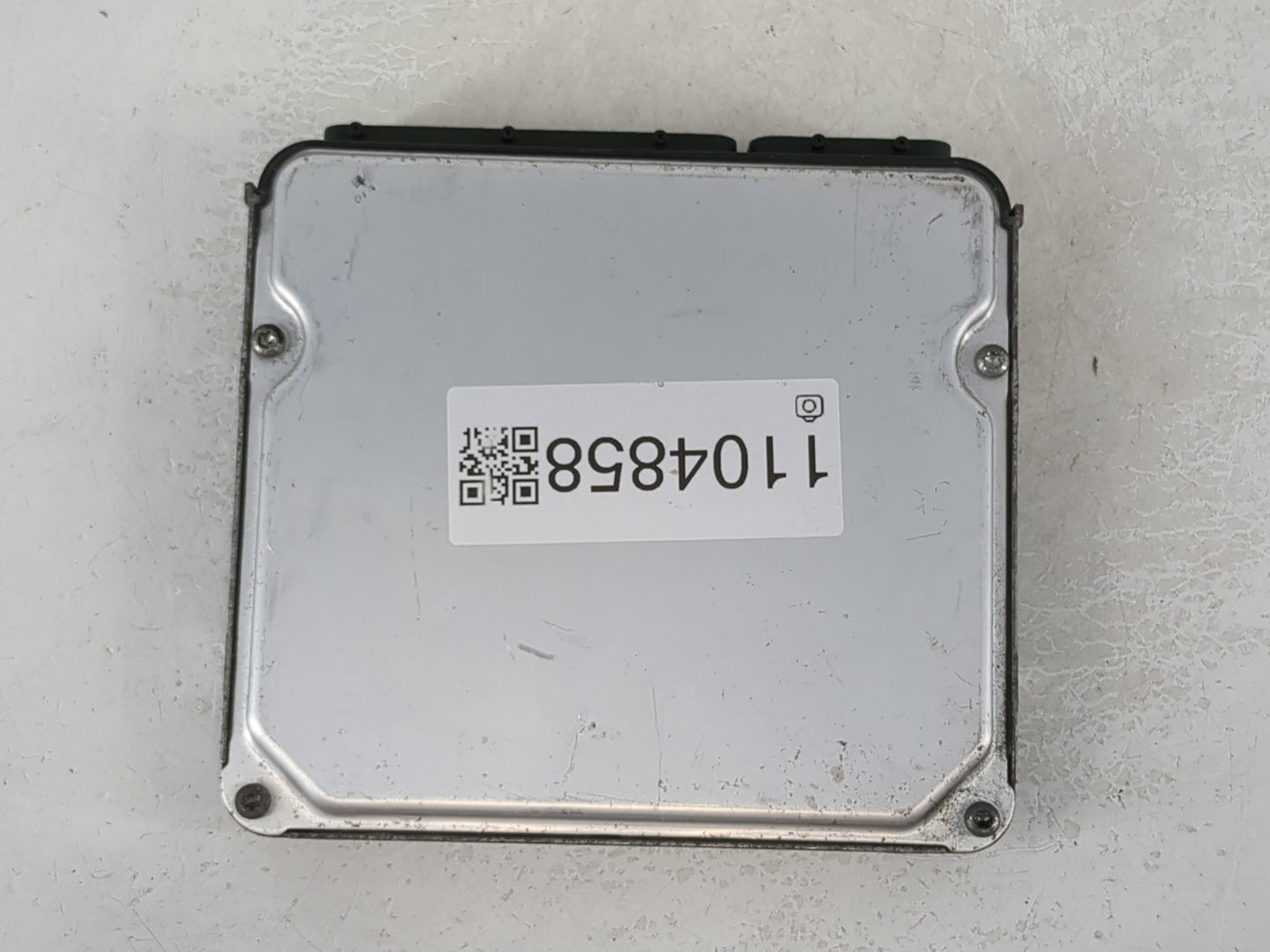 2015-2016 Toyota Corolla PCM Engine Control Computer ECU ECM PCU OEM P/N:89661-0Z630 89661-0Z620 Fits Fits 2015 2016 OEM Used Auto Parts - Oemusedautoparts1.com